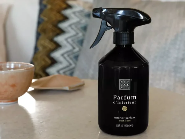 Black Oudh Home Perfume | Rituals New