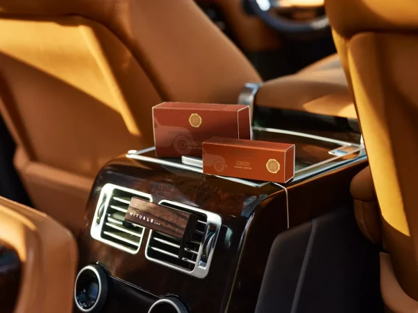 Suede Vanilla Car Air Freshener Refill | Rituals Shop